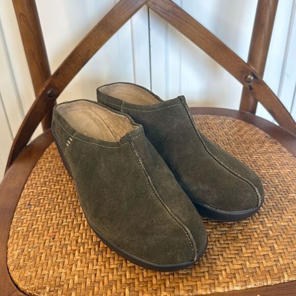 Thom Mcan green suede slip on clog size 10 - Picture 3 of 10